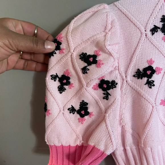 Pink Floral Puff Sleeve Top - Picture 4 of 11